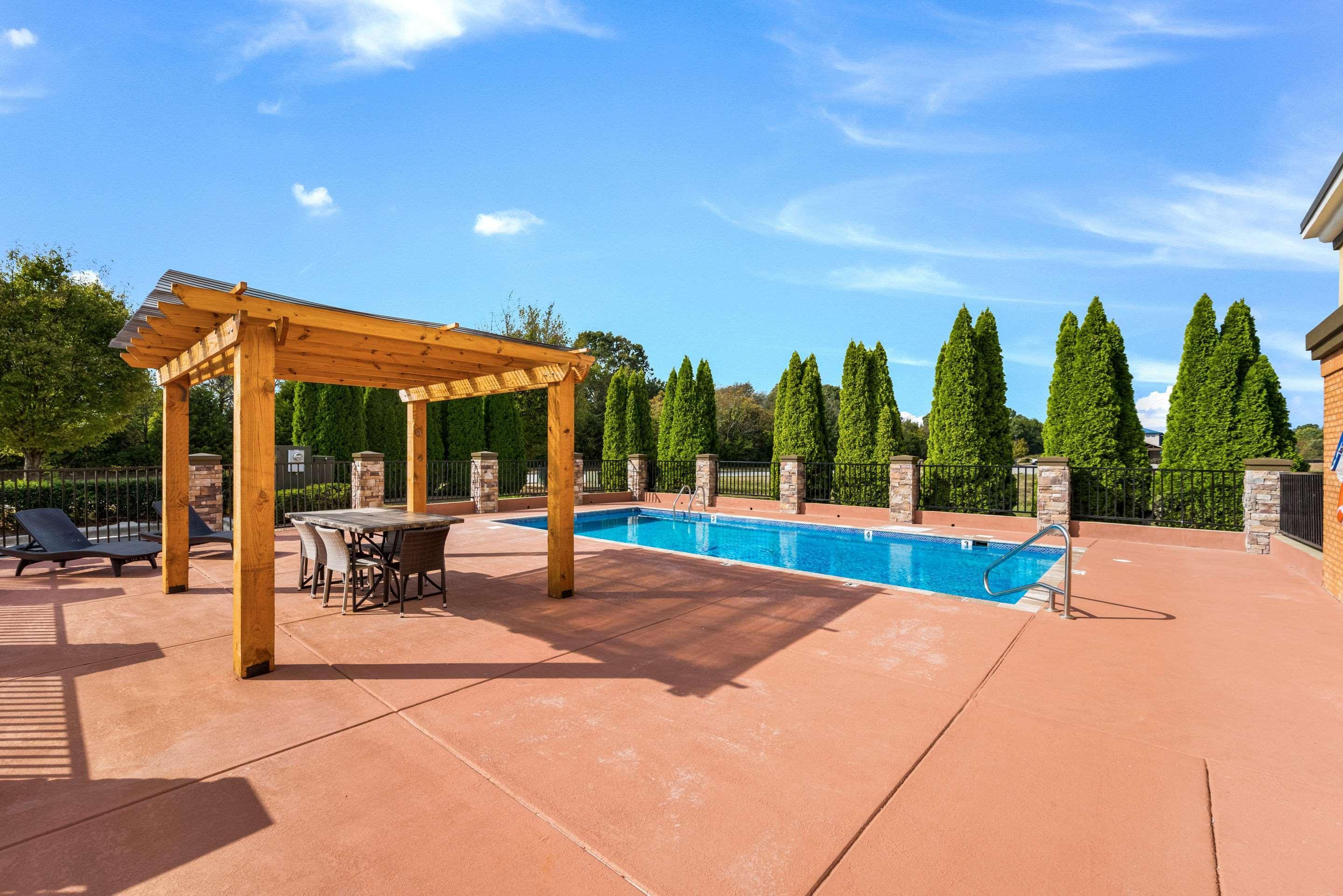 Clarion Pointe Madison-Huntsville Eksteriør billede